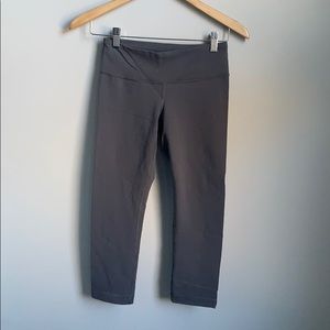 Lululemon cropped leggings